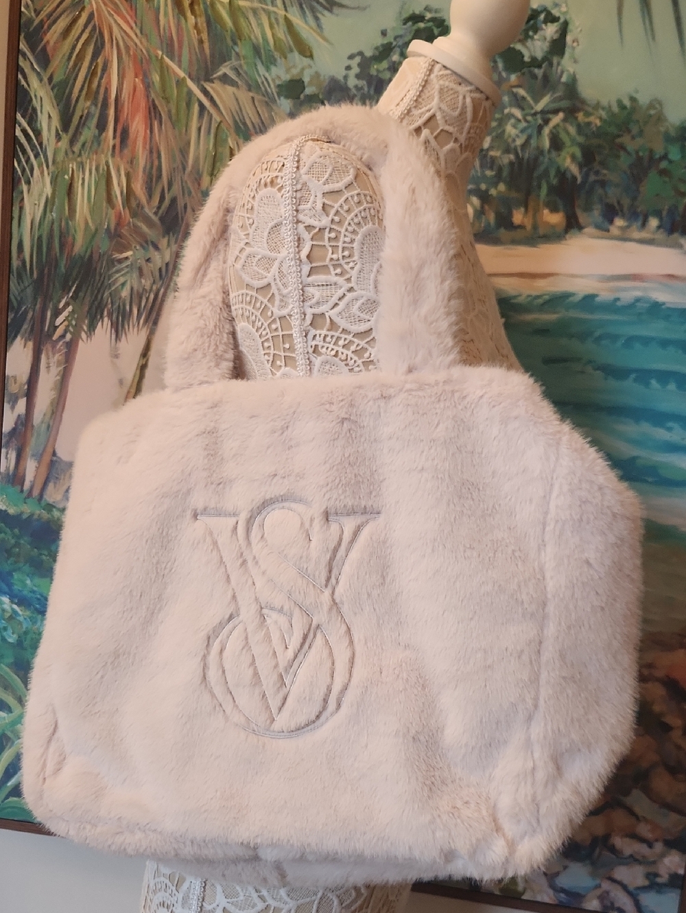 Victorias Secret Faux-Fur Tote Bag in Cream with Embossed VS Logo. Big!